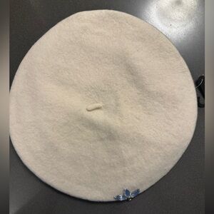 Cream beret